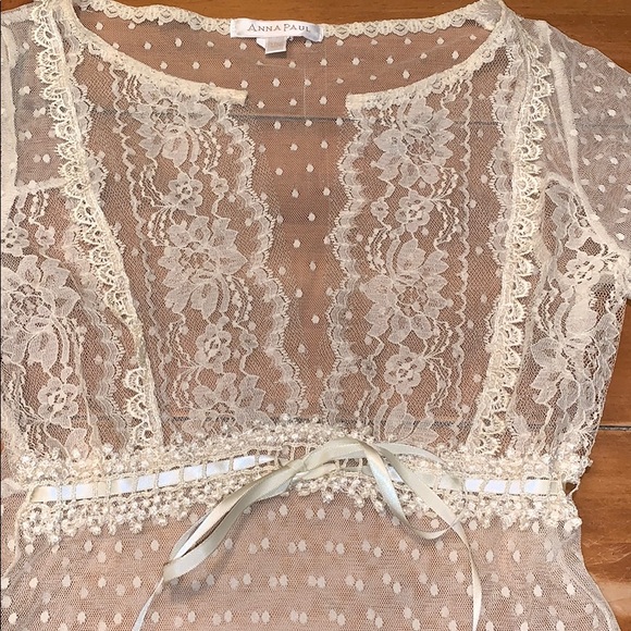 Anna Paul lace overlay top in ivory. - Picture 3 of 7